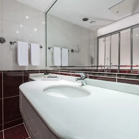 Akar International 4*