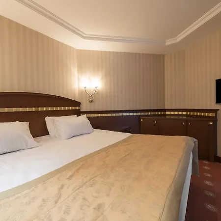 Akar International Hotel