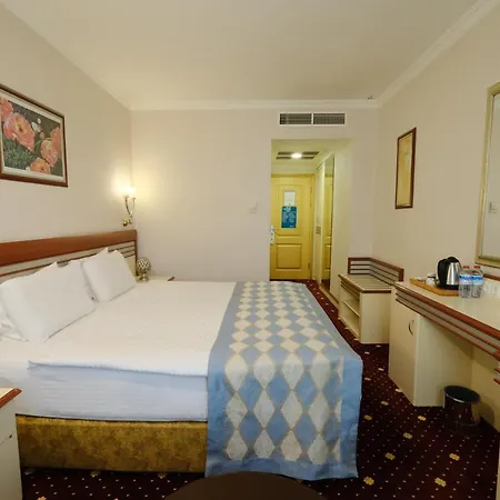 Hotel Akar International 4*