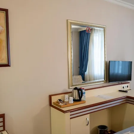 Hotel Akar International