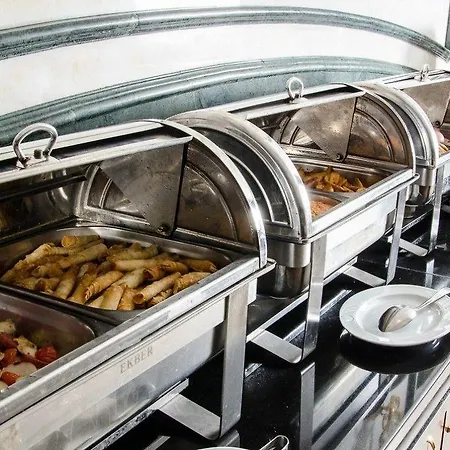 Akar International 4*