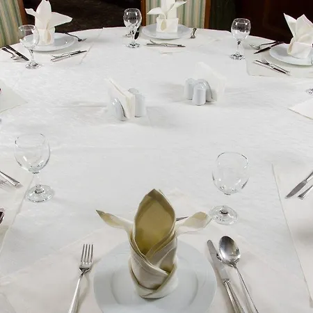 Akar International Hotel 4*