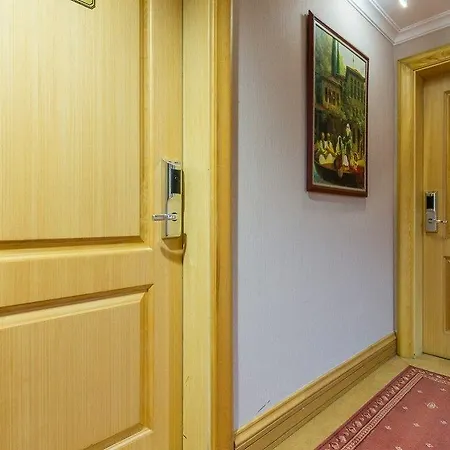 호텔 Akar International