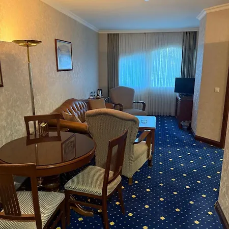 Akar International Hotel