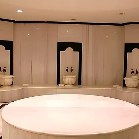 Hotel Akar International 4*