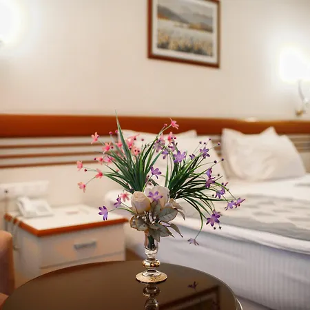 Akar International 4*