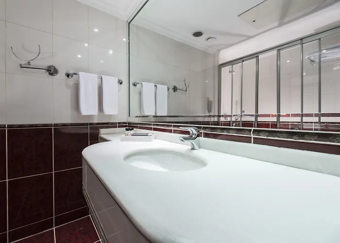 Hotel Akar International