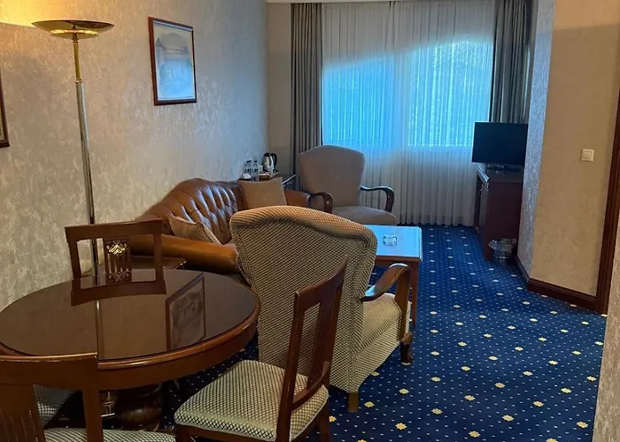 Akar International Hotel