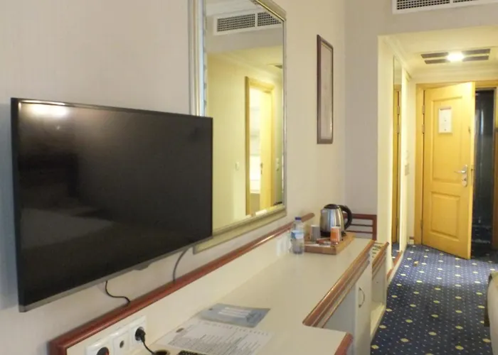 Akar International Hotel 4*