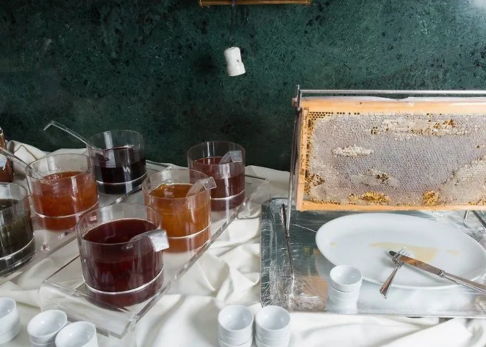 מלון Akar International 4*