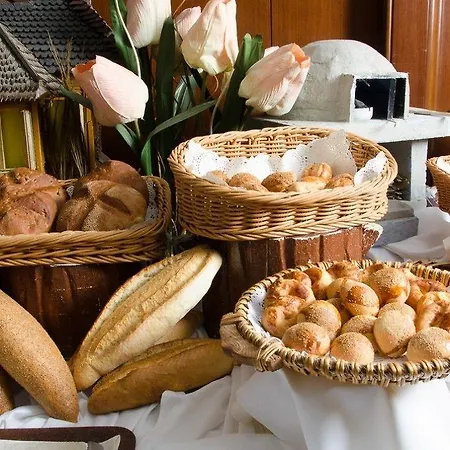 Akar International Hotel 4*