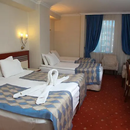 Hotel Akar International 4*