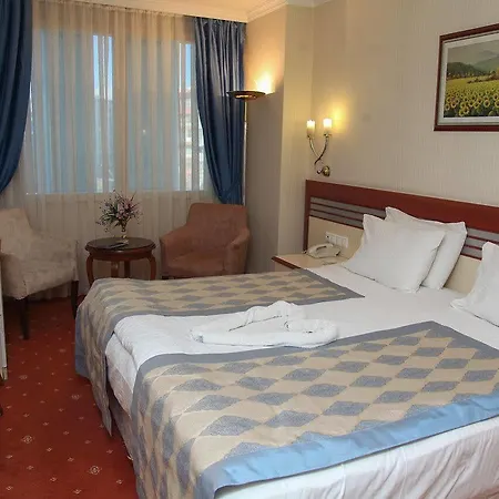 Akar International 4*