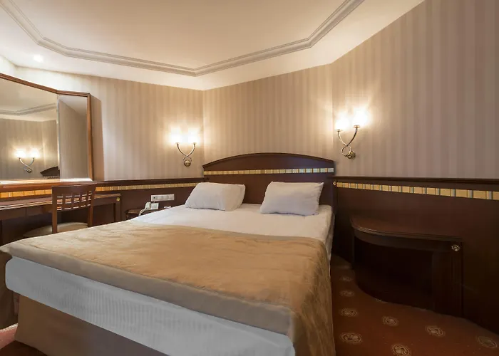 Hotel Akar International